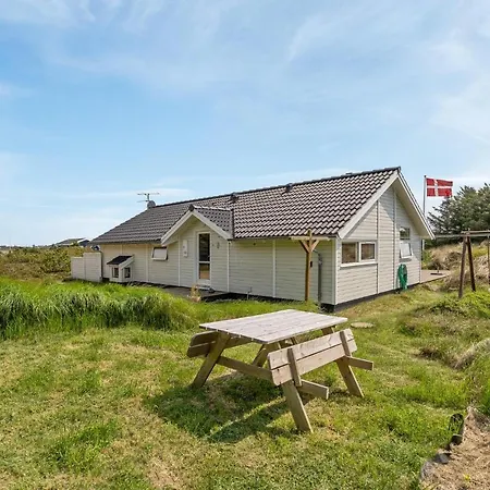 3 Bedroom In Ringkobing Nyaraló